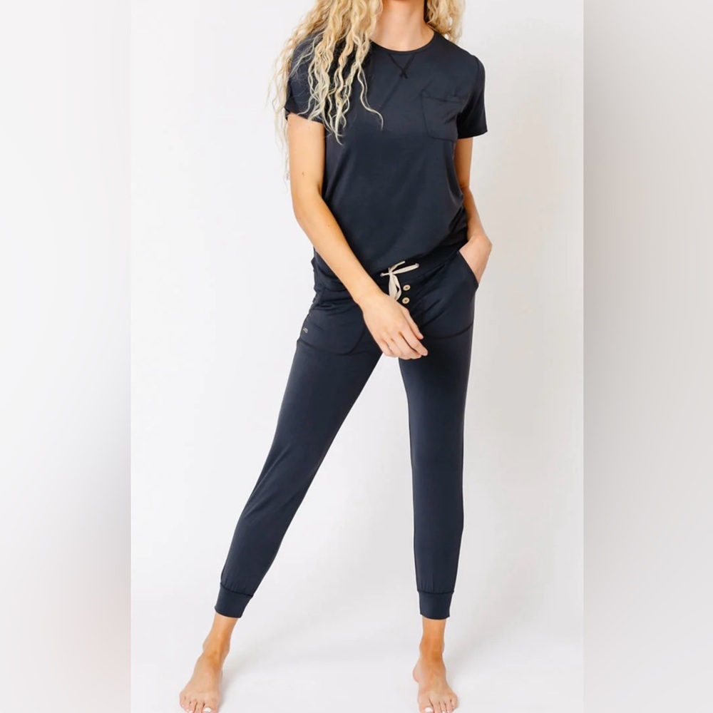 Brand new Late By Kate pajamas
